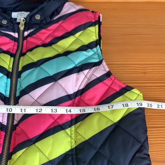 Crown & Ivy Quilted Vest Size L - Picture 7 of 9